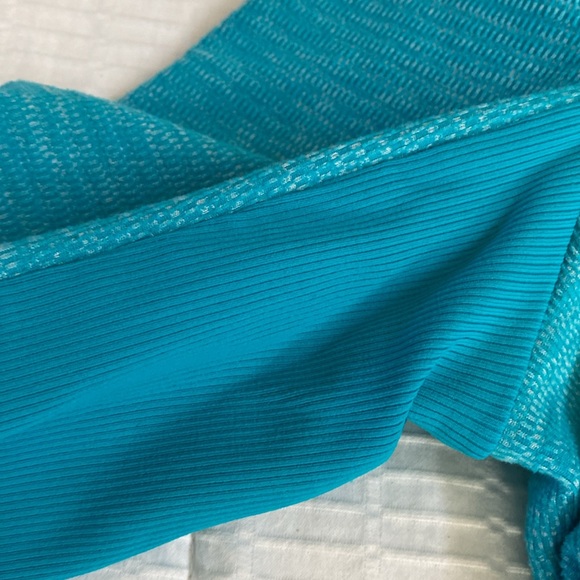 lululemon athletica Teal Hooded Sweater - Picture 5 of 16